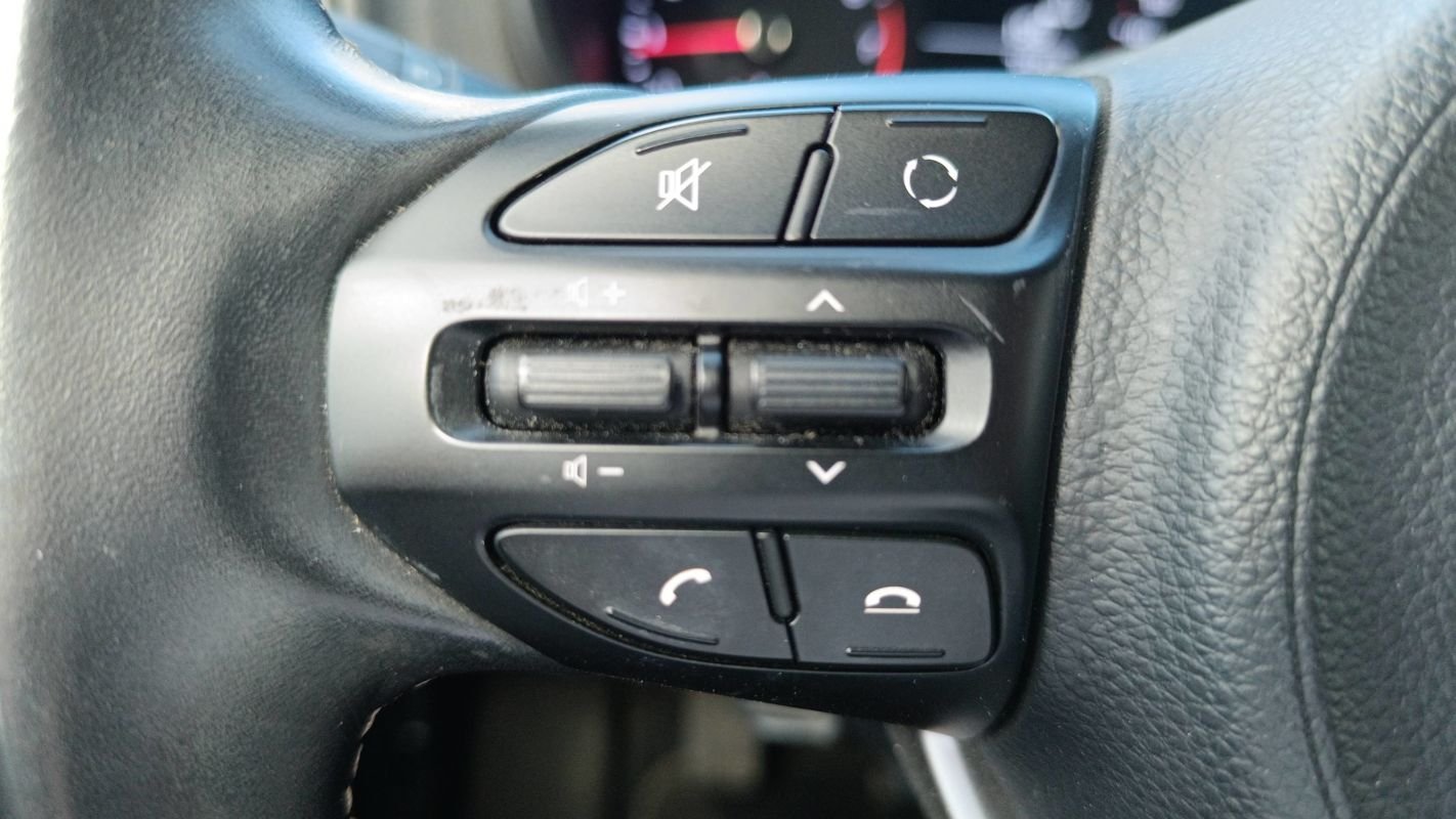 Kia Picanto - Photo 23