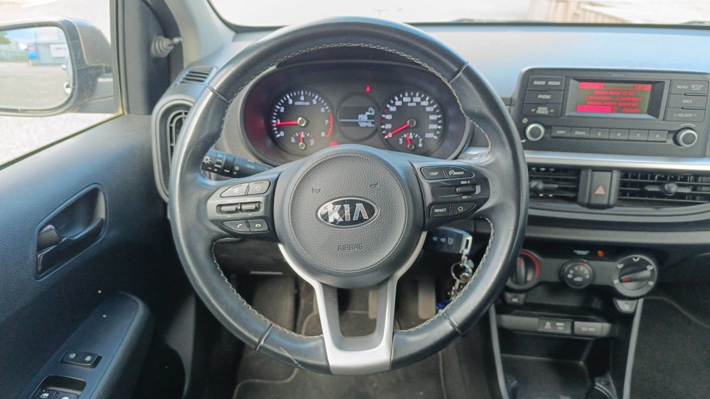 Kia Picanto - Photo 24