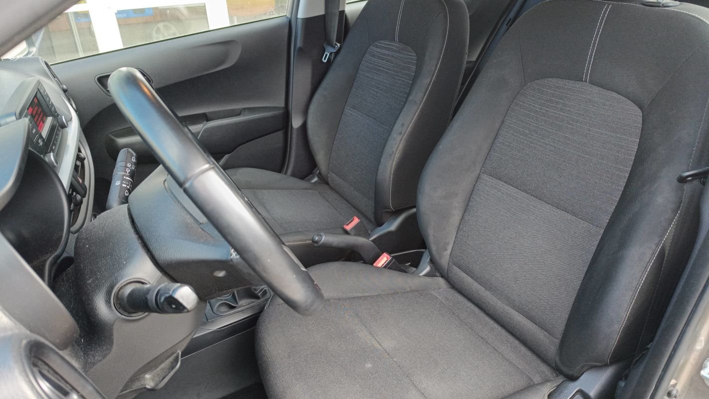 Kia Picanto - Photo 26