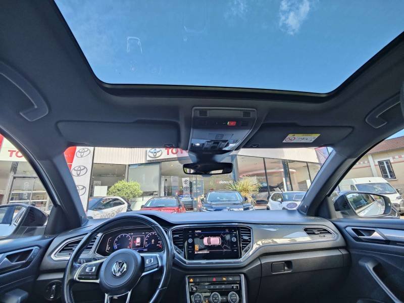 Volkswagen T-Roc - Photo 12