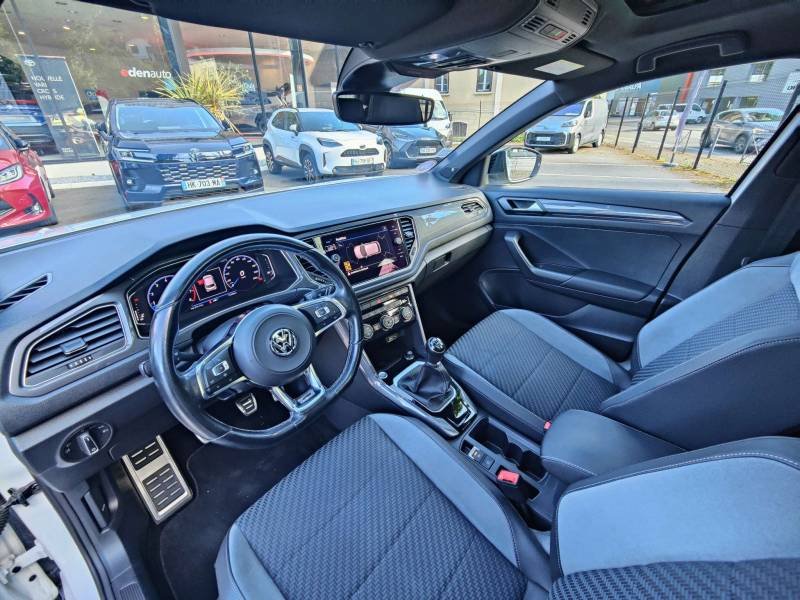 Volkswagen T-Roc - Photo 17
