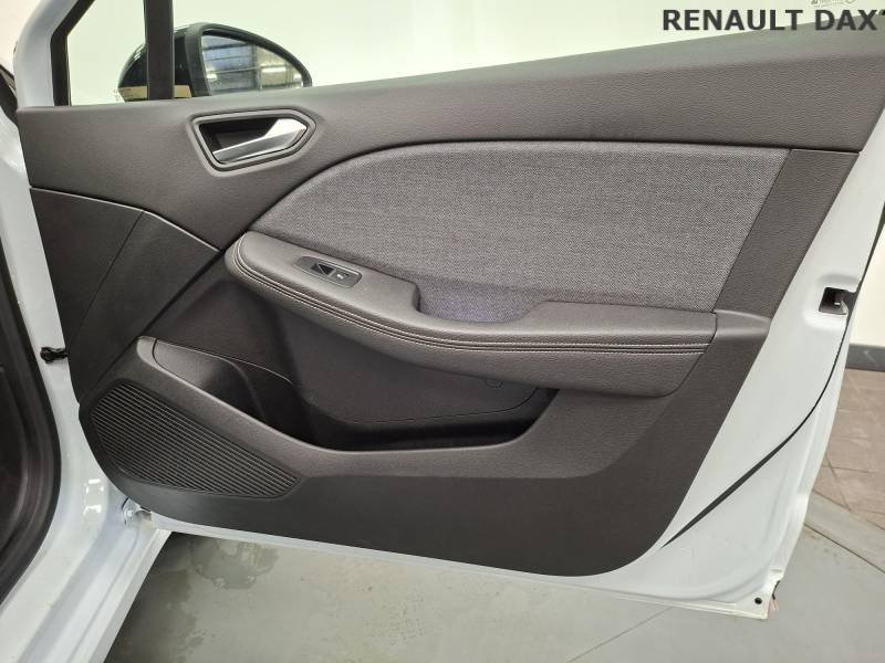 Renault Clio - Photo 21