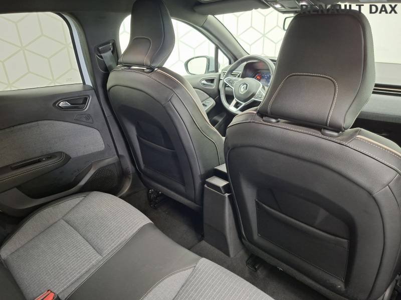 Renault Clio - Photo 24