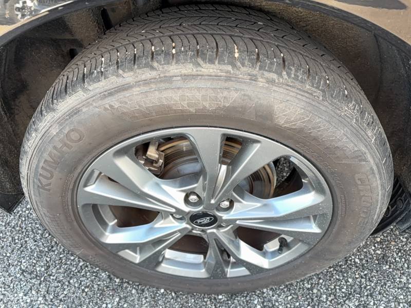 Ford Kuga - Photo 9