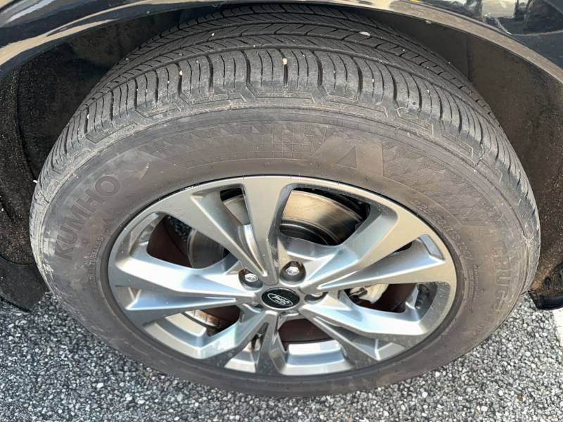 Ford Kuga - Photo 10