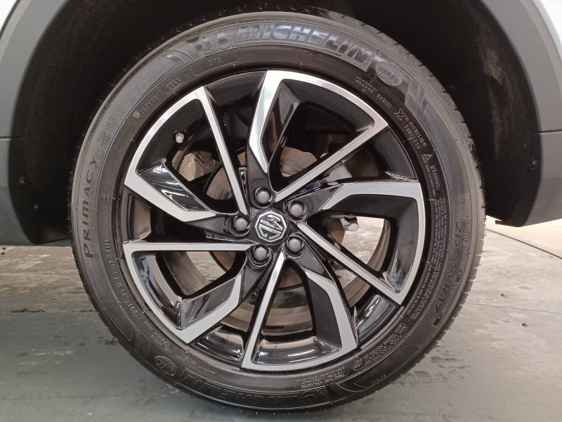 MG ZS - Photo 8