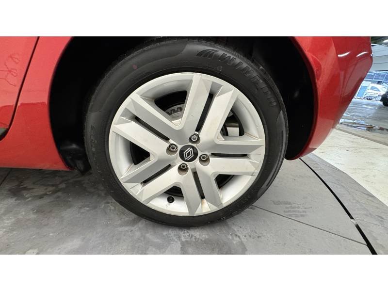 Renault Clio - Photo 23