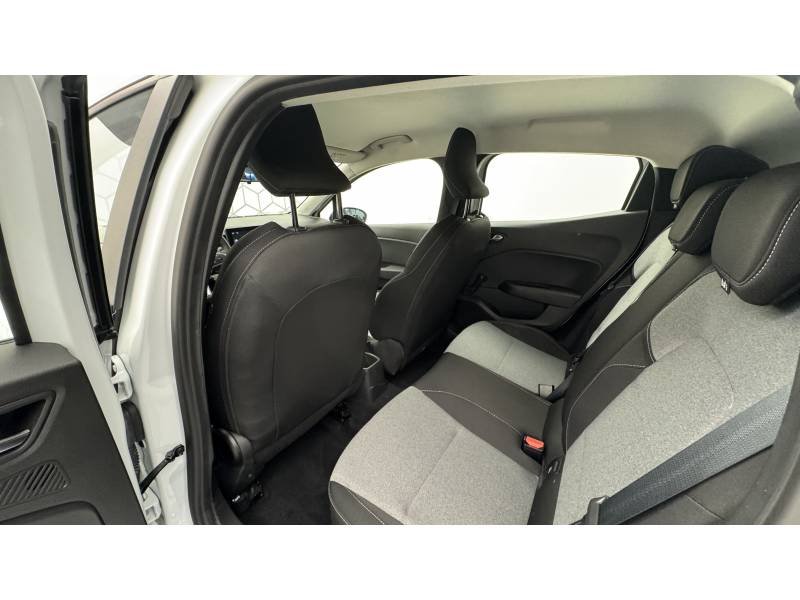 Renault Clio - Photo 25