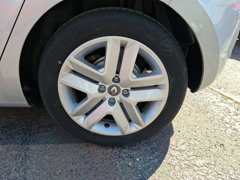 Renault Clio - Photo 27