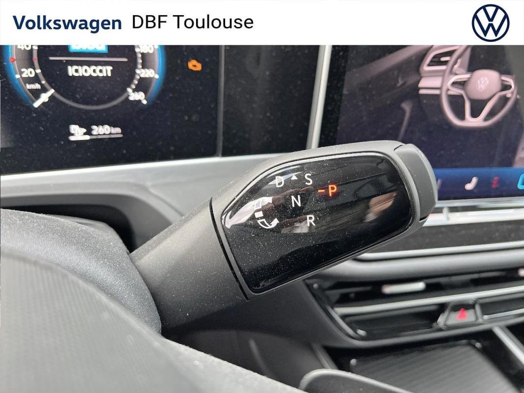 Volkswagen Passat - Photo 24