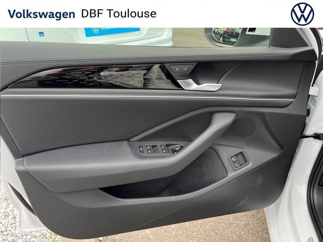 Volkswagen Passat - Photo 27