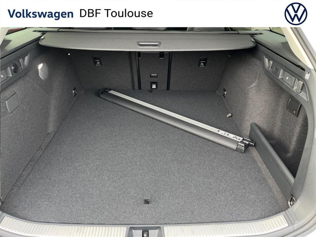 Volkswagen Passat - Photo 30