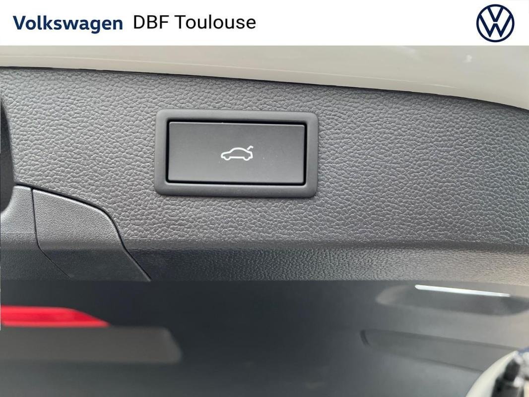 Volkswagen Passat - Photo 33