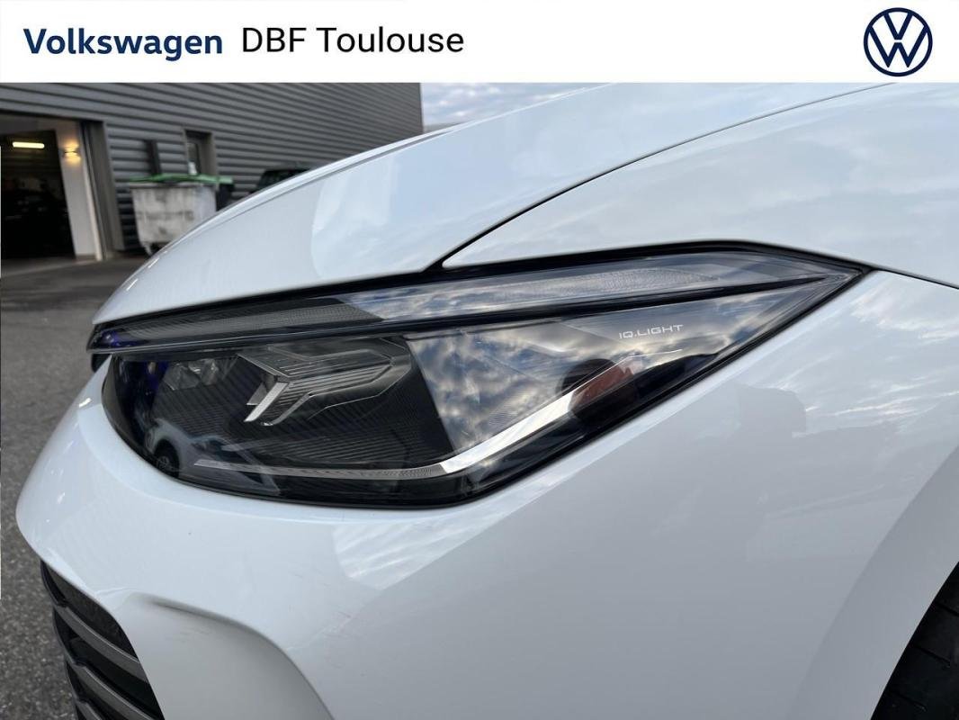 Volkswagen Passat - Photo 35
