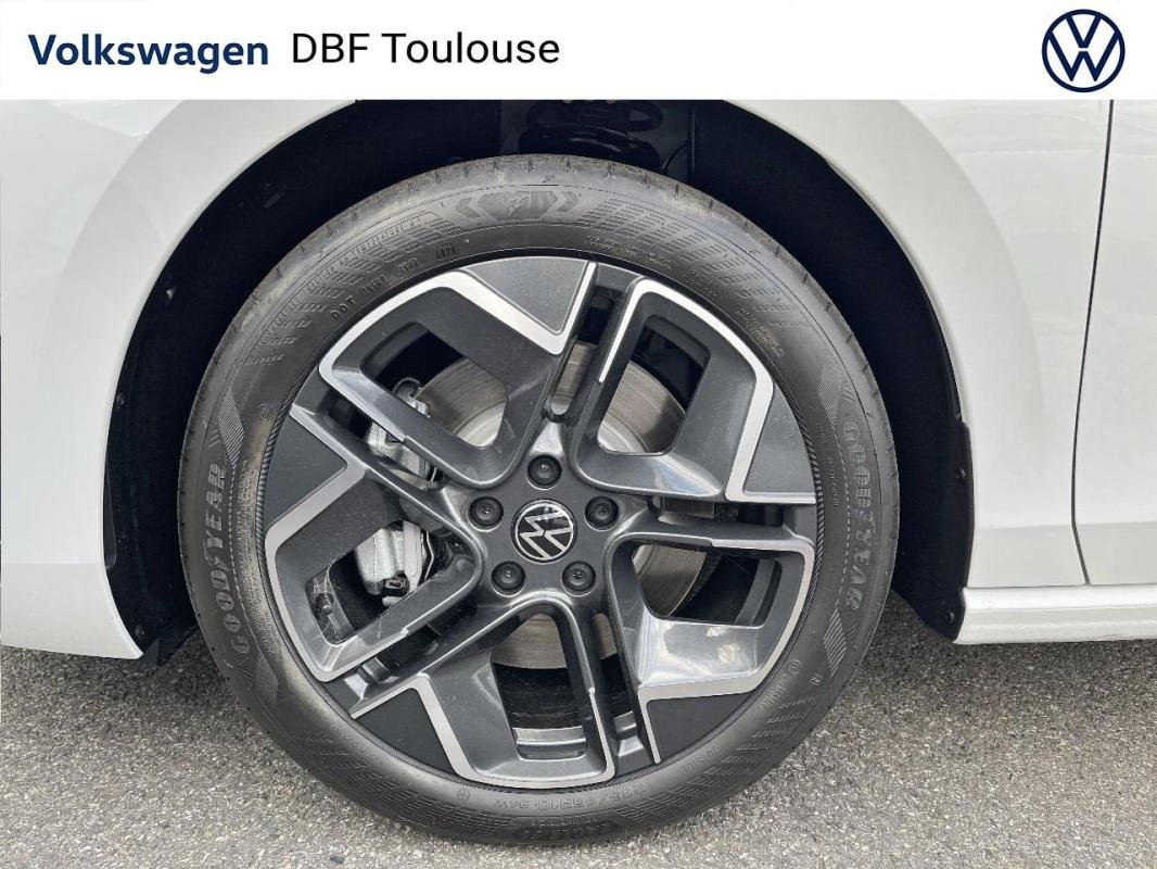 Volkswagen Passat - Photo 36