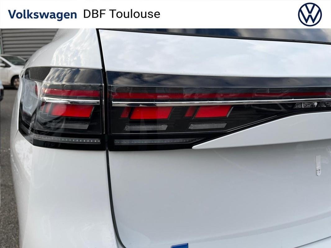Volkswagen Passat - Photo 38