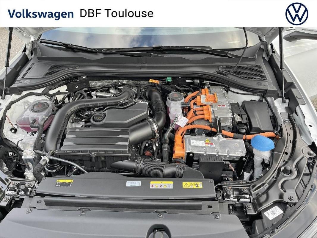 Volkswagen Passat - Photo 39