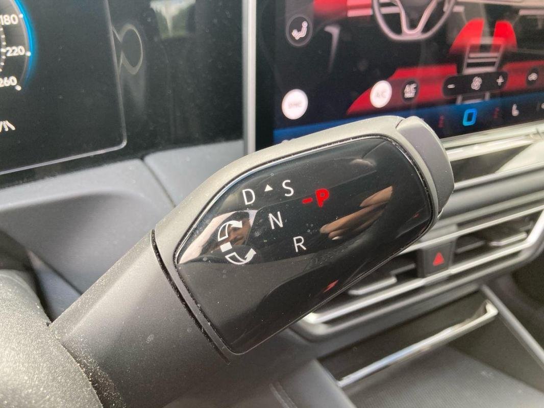 Volkswagen Tiguan - Photo 11