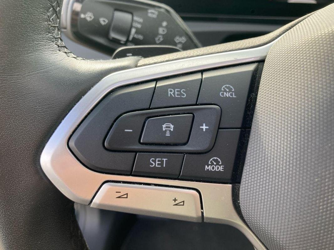 Volkswagen Tiguan - Photo 21