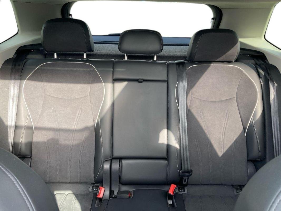 Volkswagen Tiguan - Photo 22