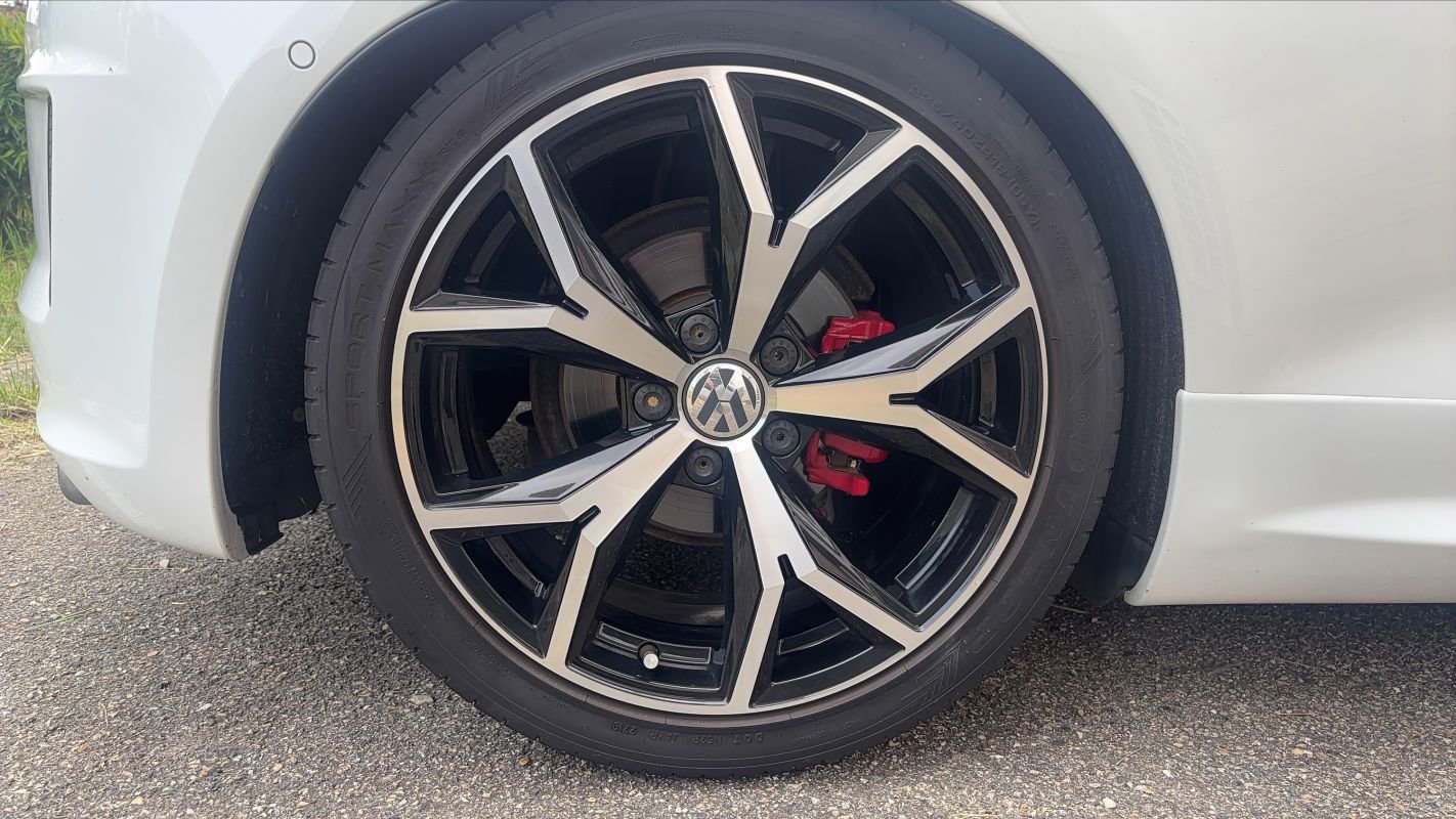Volkswagen Scirocco - Photo 16