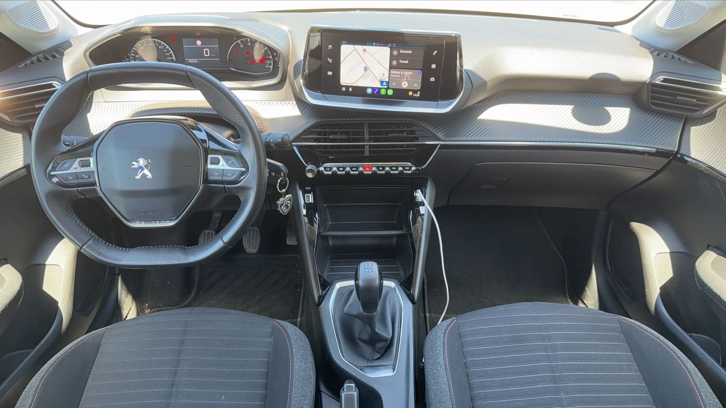 Peugeot 208 - Photo 11