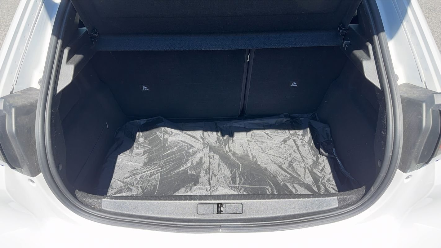 Peugeot 208 - Photo 14