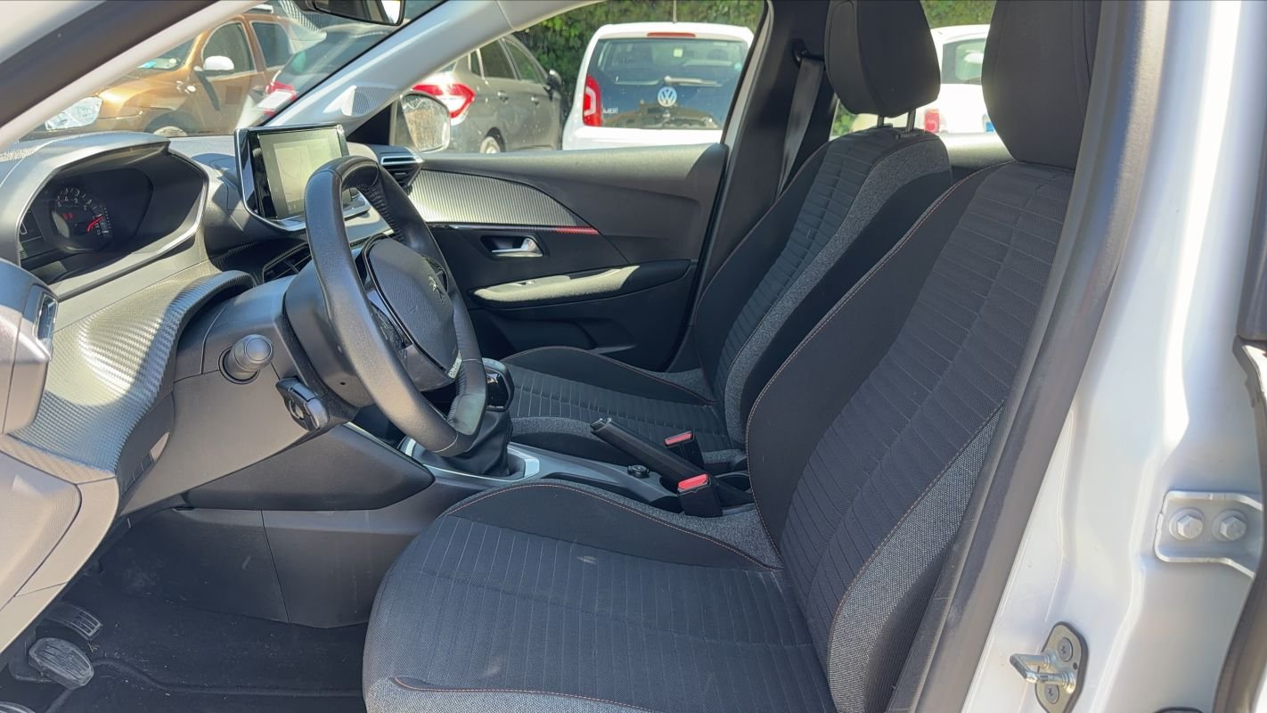 Peugeot 208 - Photo 26