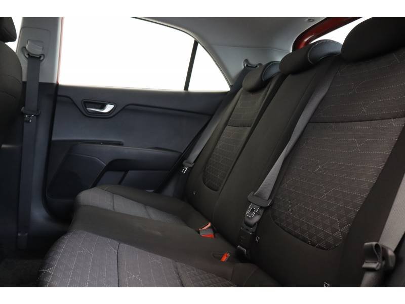 Kia Rio - Photo 18