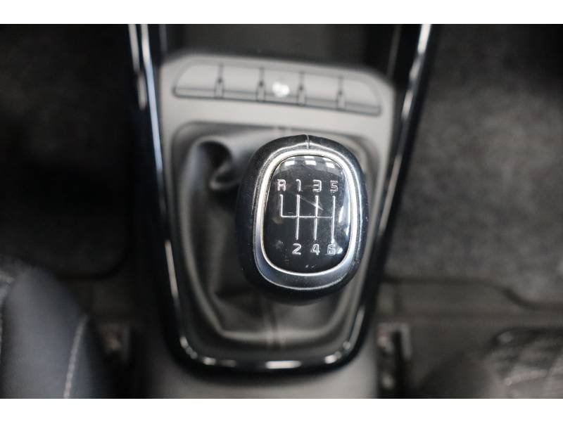 Kia Rio - Photo 28