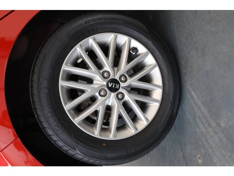 Kia Rio - Photo 35