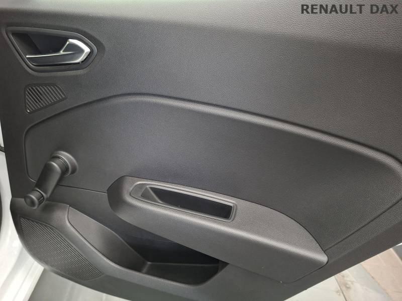 Renault Clio - Photo 25