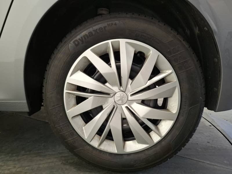 Peugeot 208 - Photo 11