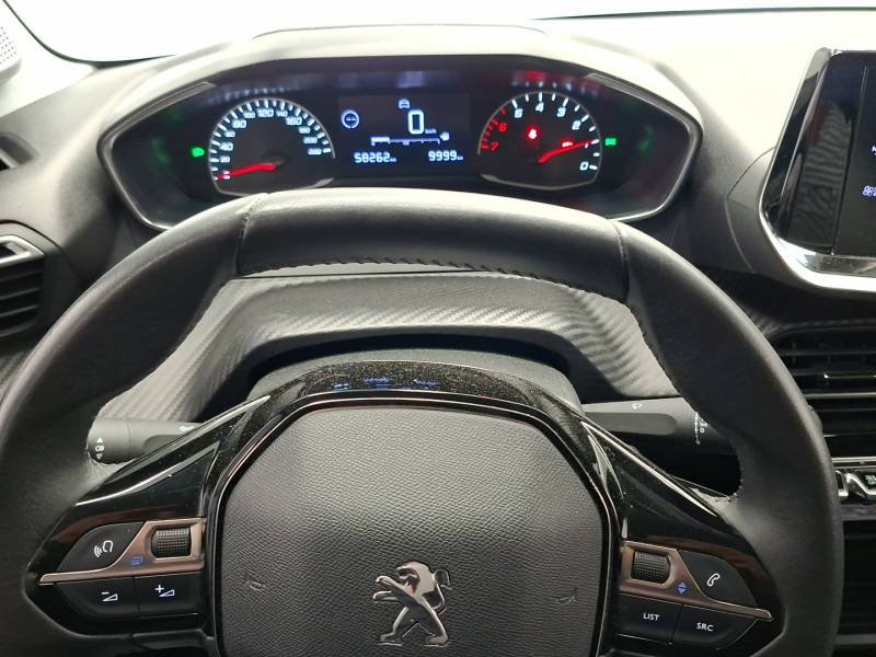 Peugeot 208 - Photo 16