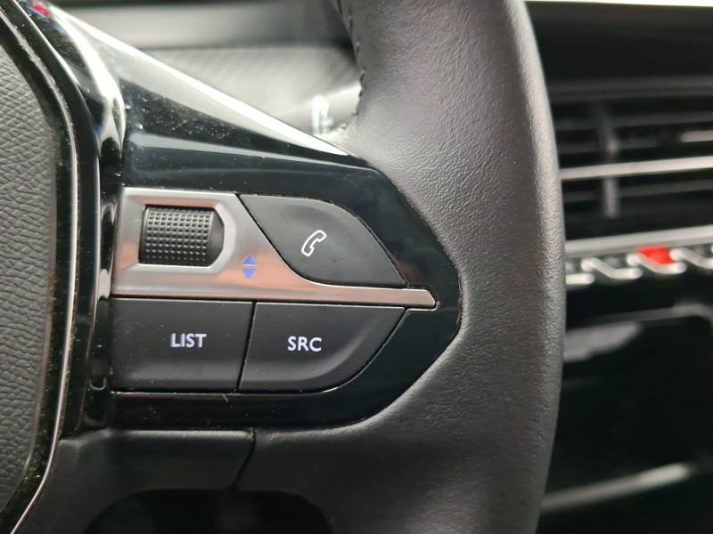 Peugeot 208 - Photo 17