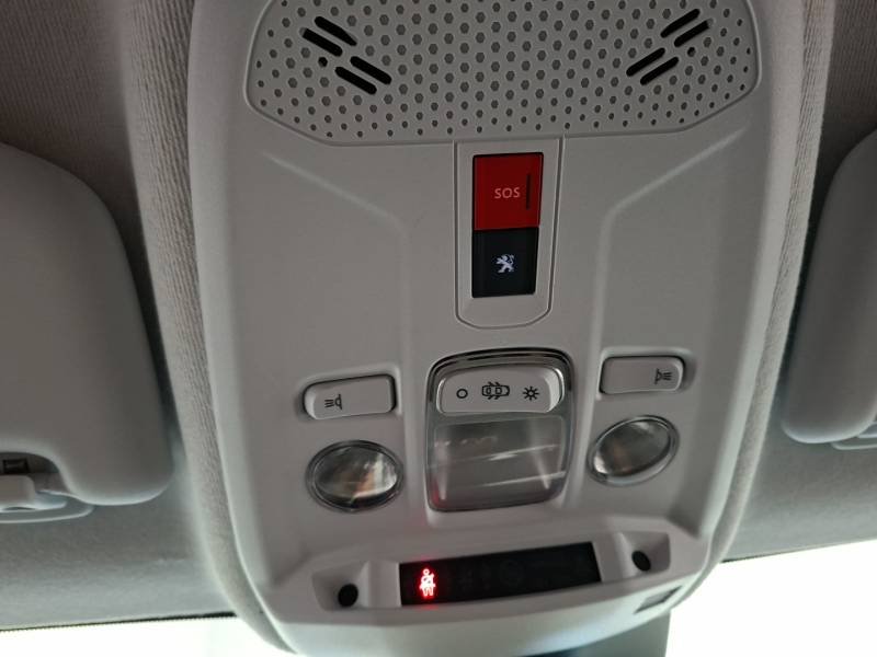 Peugeot 208 - Photo 30