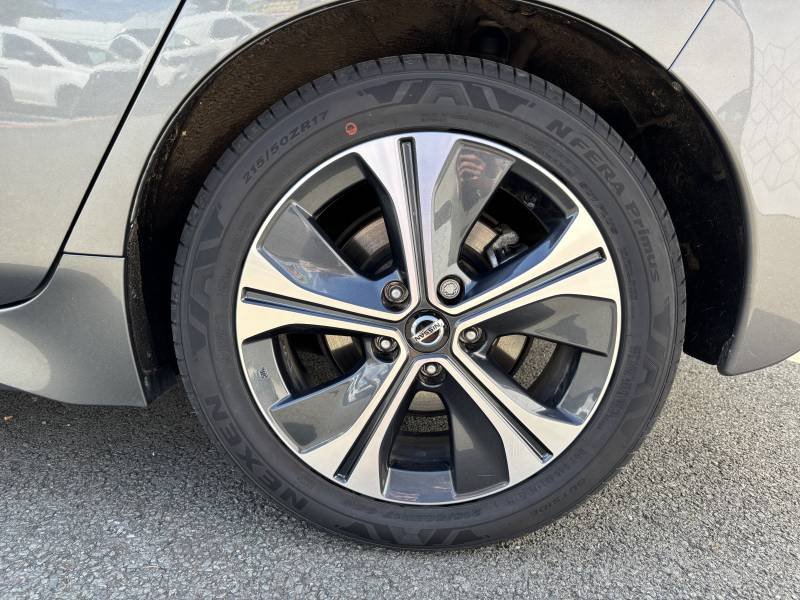 Nissan Leaf - Photo 10
