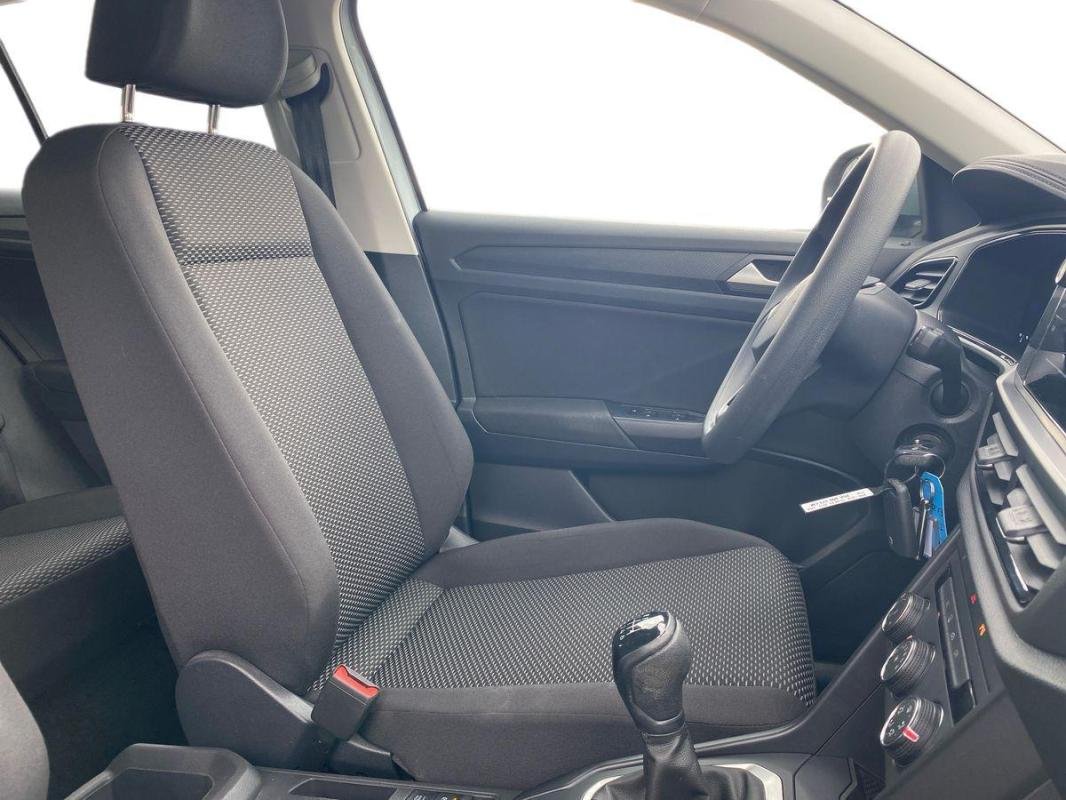 Volkswagen T-Roc - Photo 13