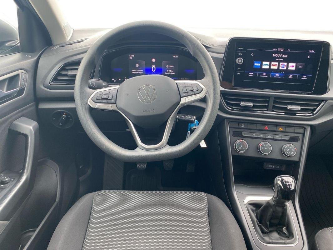 Volkswagen T-Roc - Photo 24
