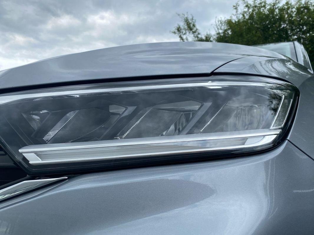 Volkswagen T-Roc - Photo 25