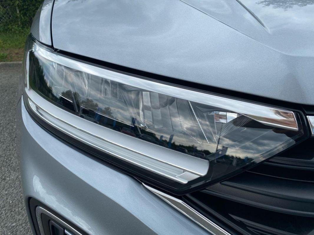Volkswagen T-Roc - Photo 26