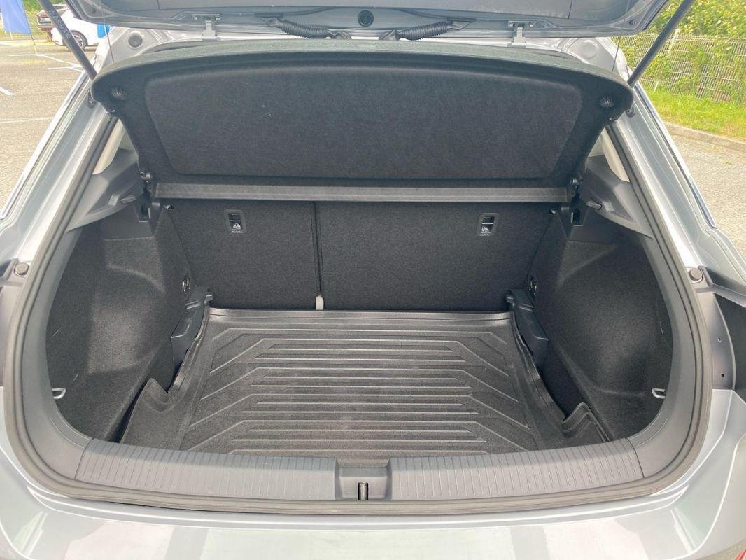 Volkswagen T-Roc - Photo 31