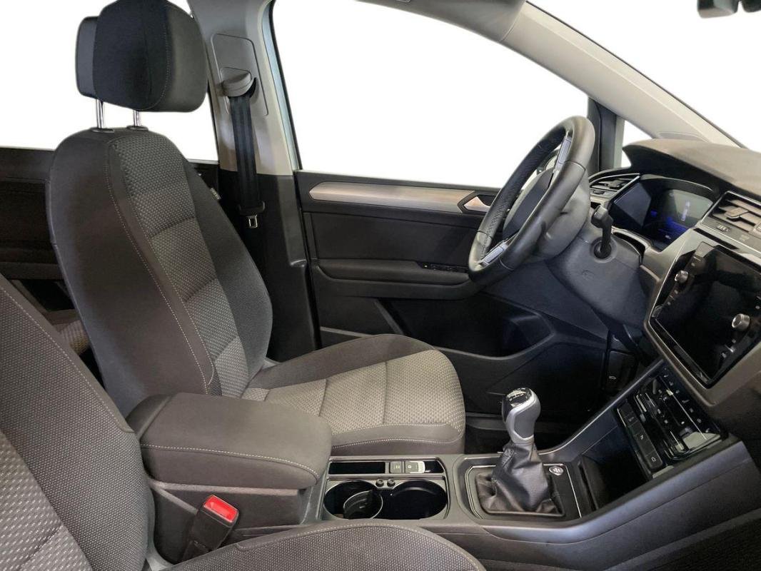 Volkswagen Touran - Photo 13