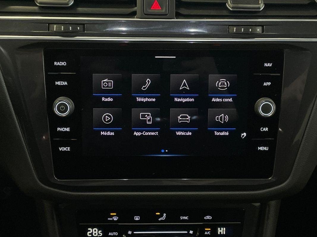 Volkswagen Tiguan Allspace - Photo 16