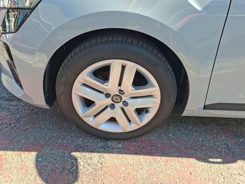Renault Clio - Photo 21