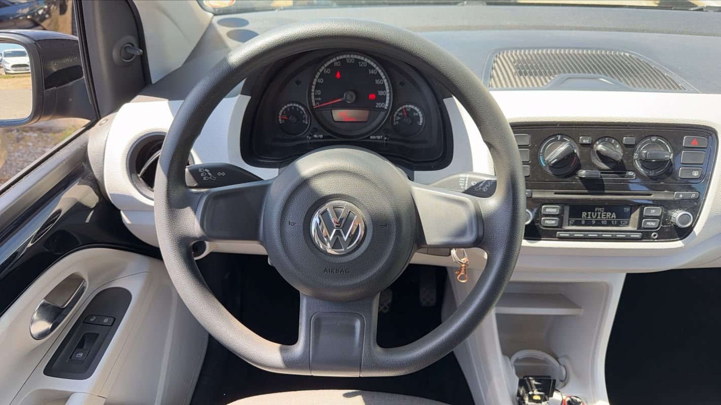 Volkswagen Up! - Photo 24