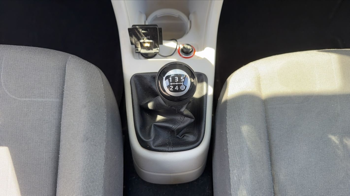 Volkswagen Up! - Photo 26