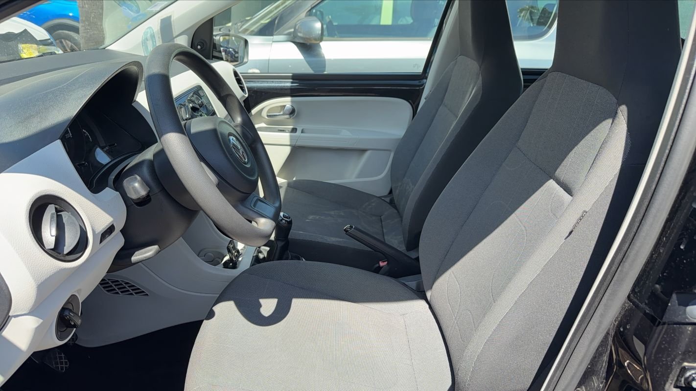 Volkswagen Up! - Photo 27