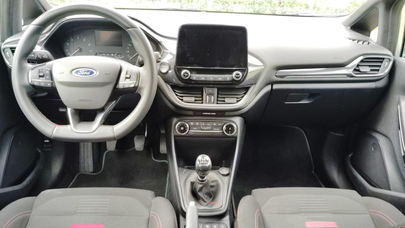 Ford Fiesta - Photo 11