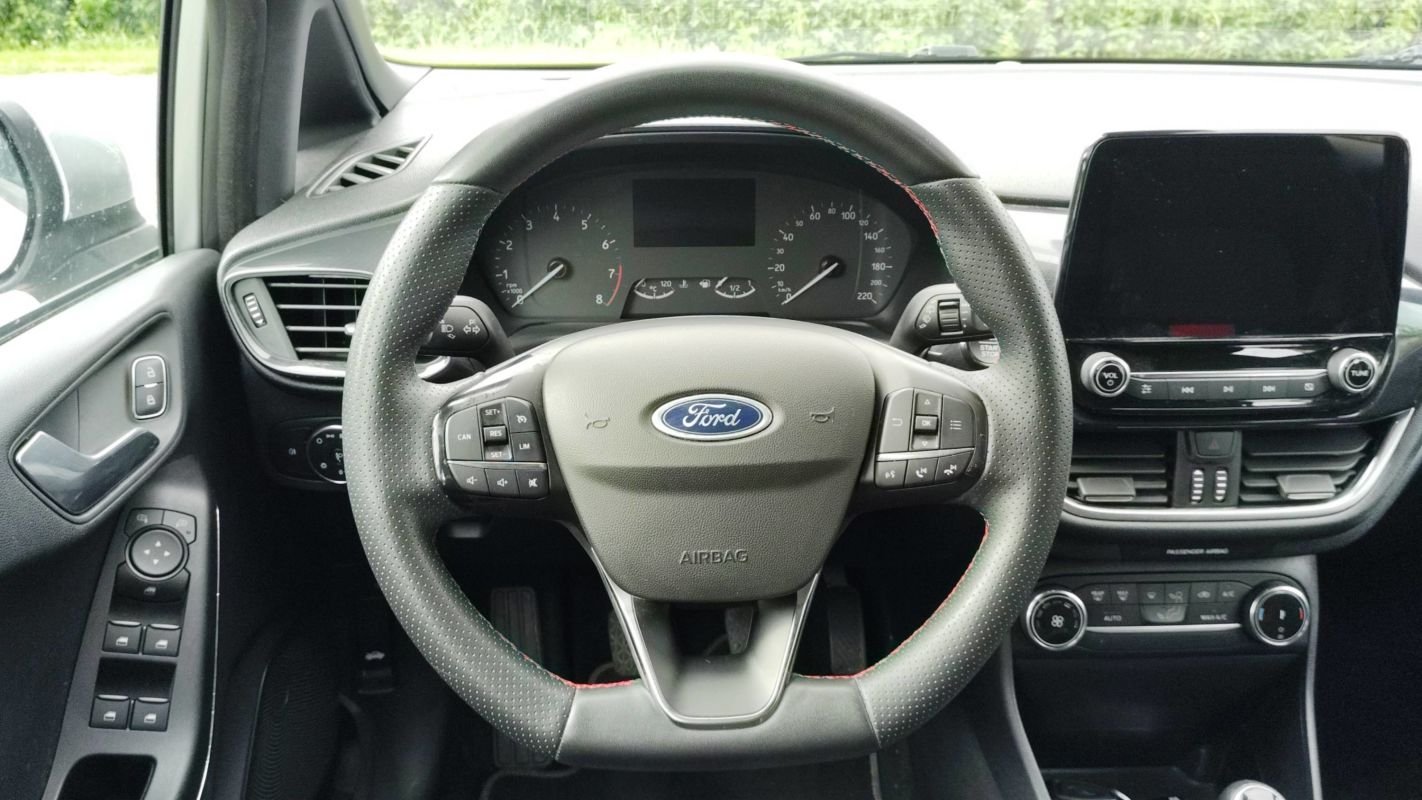 Ford Fiesta - Photo 24
